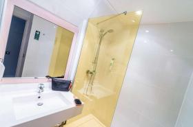 ibis Styles Honfleur Centre Historique - photo 10